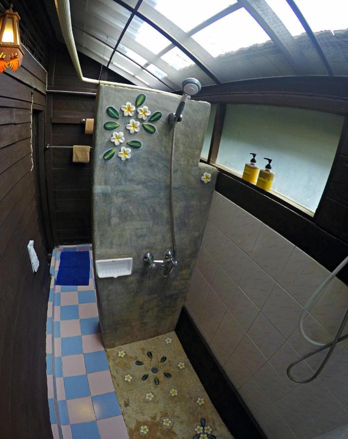 לאמפאנג The Riverside Guest House מראה חיצוני תמונה