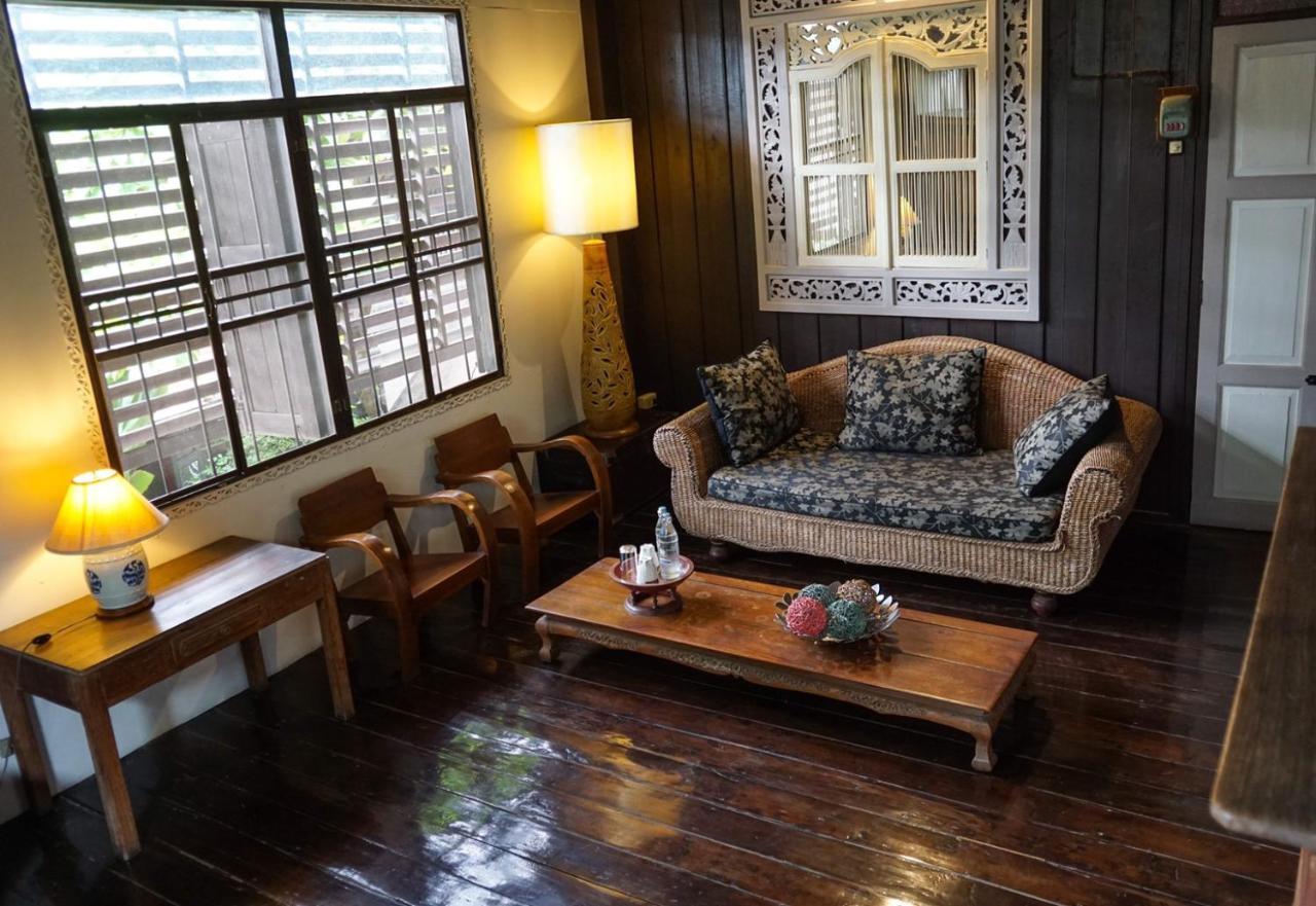 לאמפאנג The Riverside Guest House מראה חיצוני תמונה
