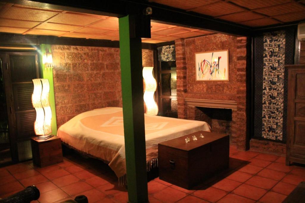 לאמפאנג The Riverside Guest House מראה חיצוני תמונה